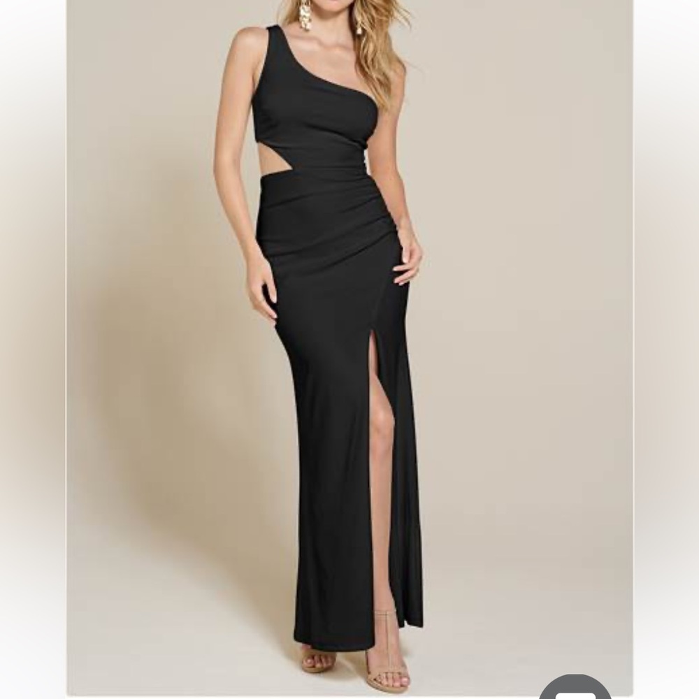 NWT womens size large Venus black One-Shoulder Cutout Gown